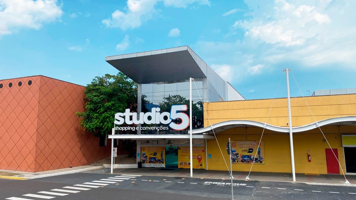 Fachada do Studio 5 Shopping e Convenções, em Manaus