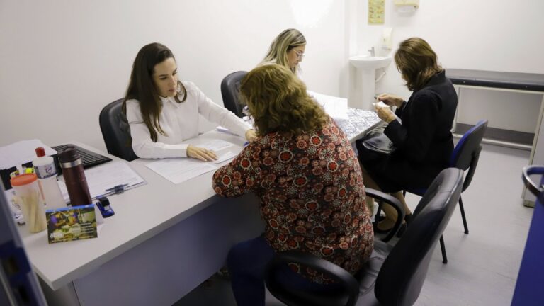 Aleam abre inscrições do Outubro Rosa com consultas e exames para servidoras