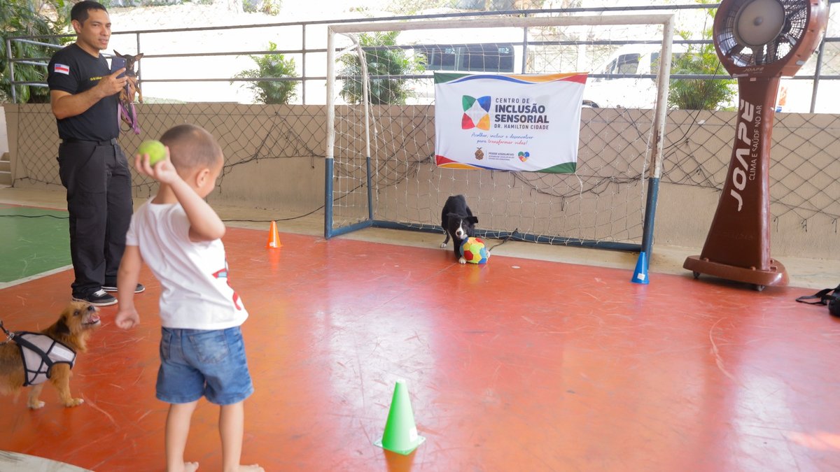 Programação especial inclui cinoterapia, visita ao zoológico do Cigs e confraternização para 176 crianças atendidas pela unidade em Manaus.
