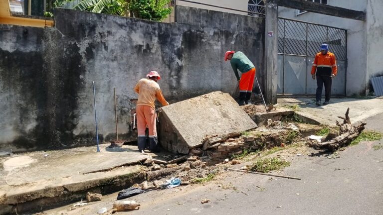 Seminf inicia manutenção da drenagem na rua Arthur Virgílio, no Vila da Prata