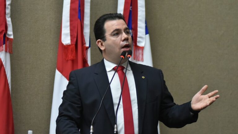 Wilker Barreto agradece votação na Aleam e cobra repasses para a saúde